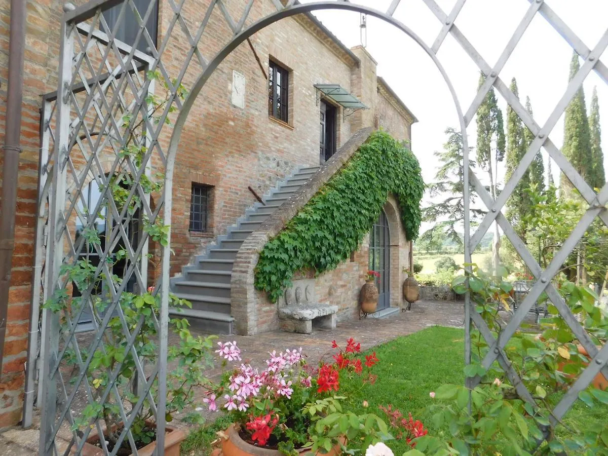 Agriturismo Macciangrosso Casale Piccolomini Chiusi 0*,  Italia